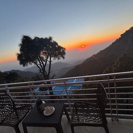 Urban Wave 2Bed Rooms By The North Edge Kasauli Eksteriør billede