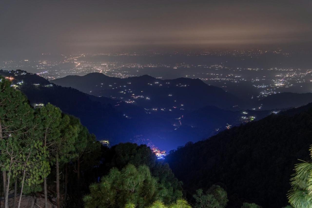 Urban Wave 2Bed Rooms By The North Edge Kasauli Eksteriør billede