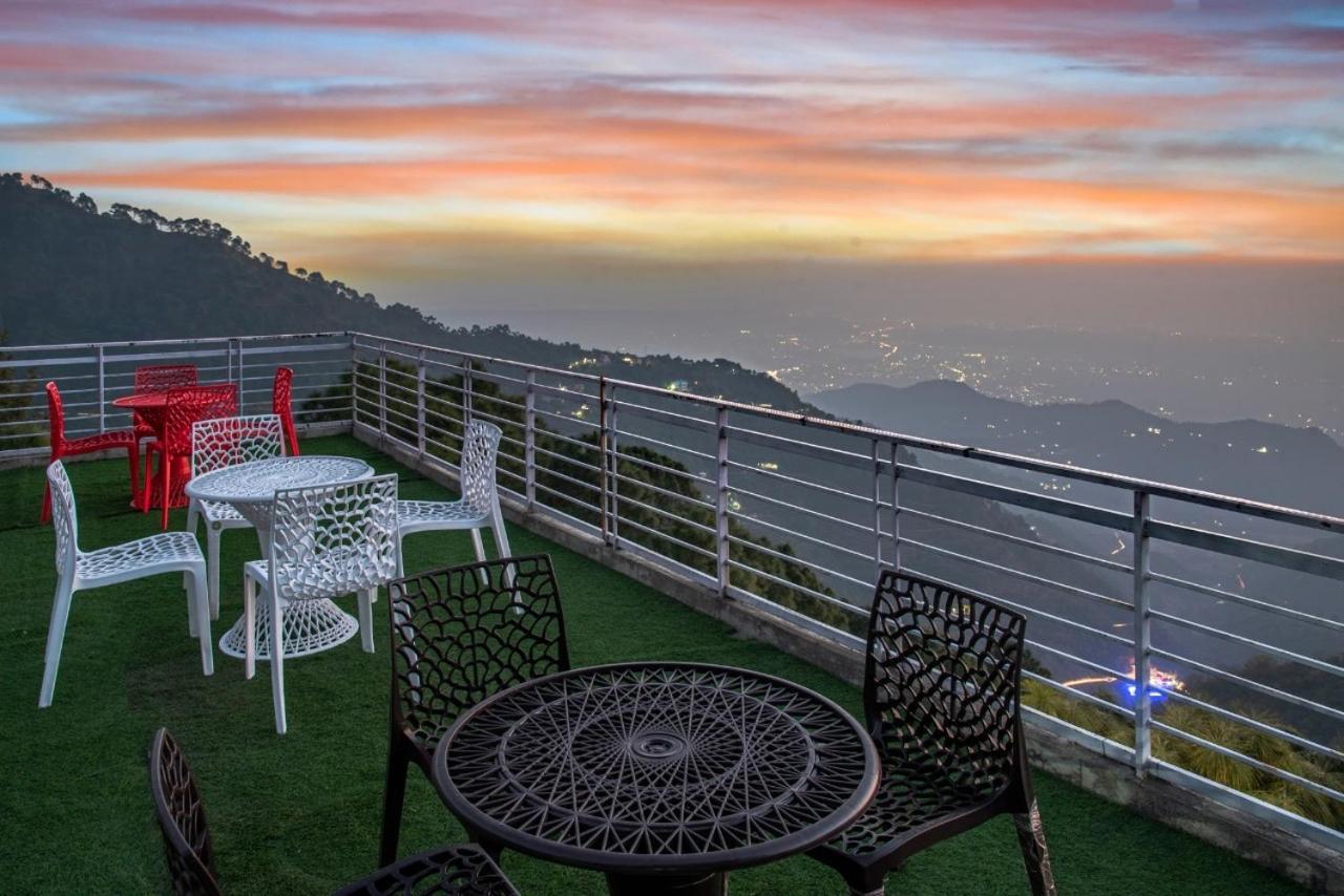 Urban Wave 2Bed Rooms By The North Edge Kasauli Eksteriør billede
