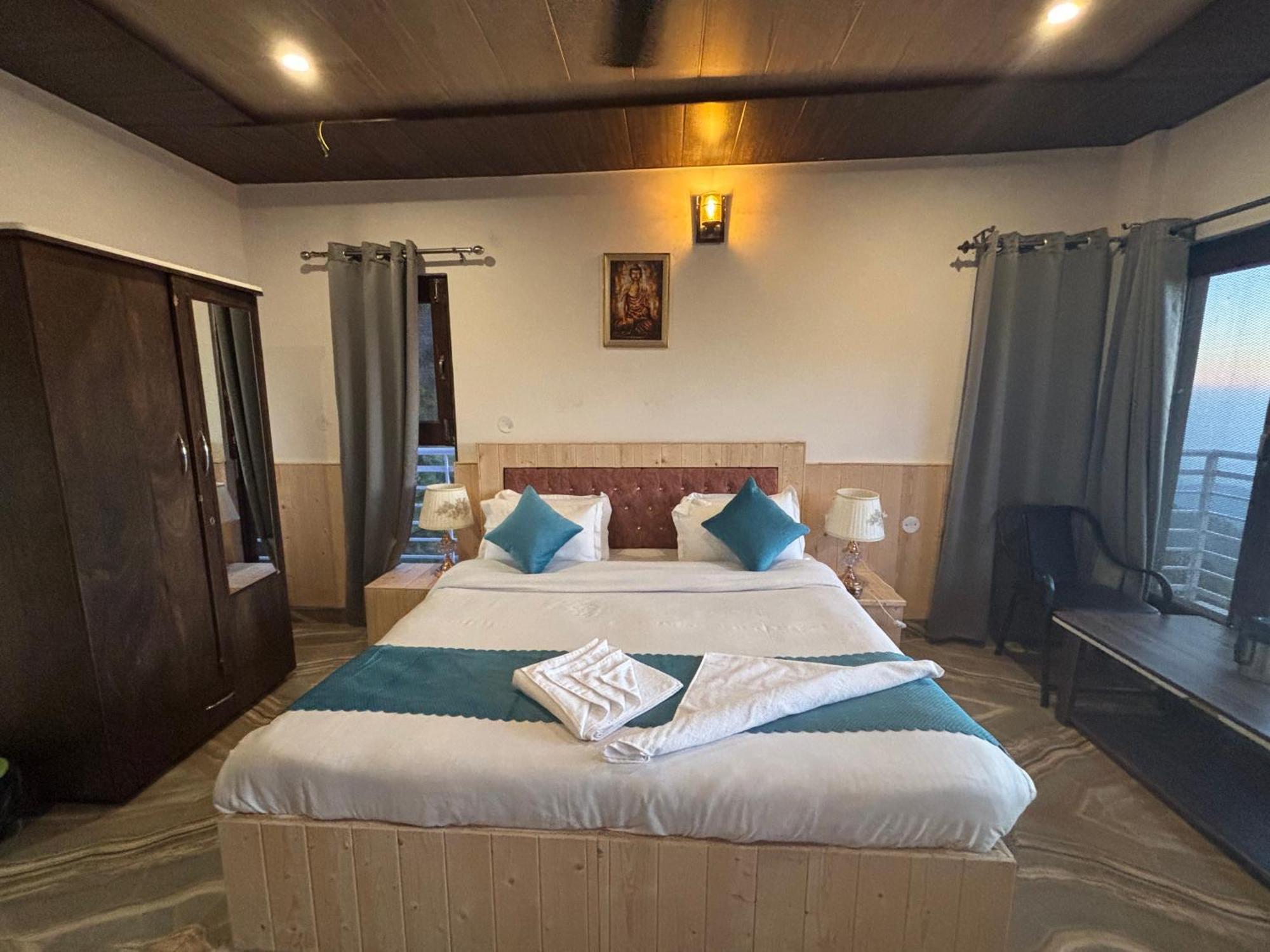 Urban Wave 2Bed Rooms By The North Edge Kasauli Eksteriør billede